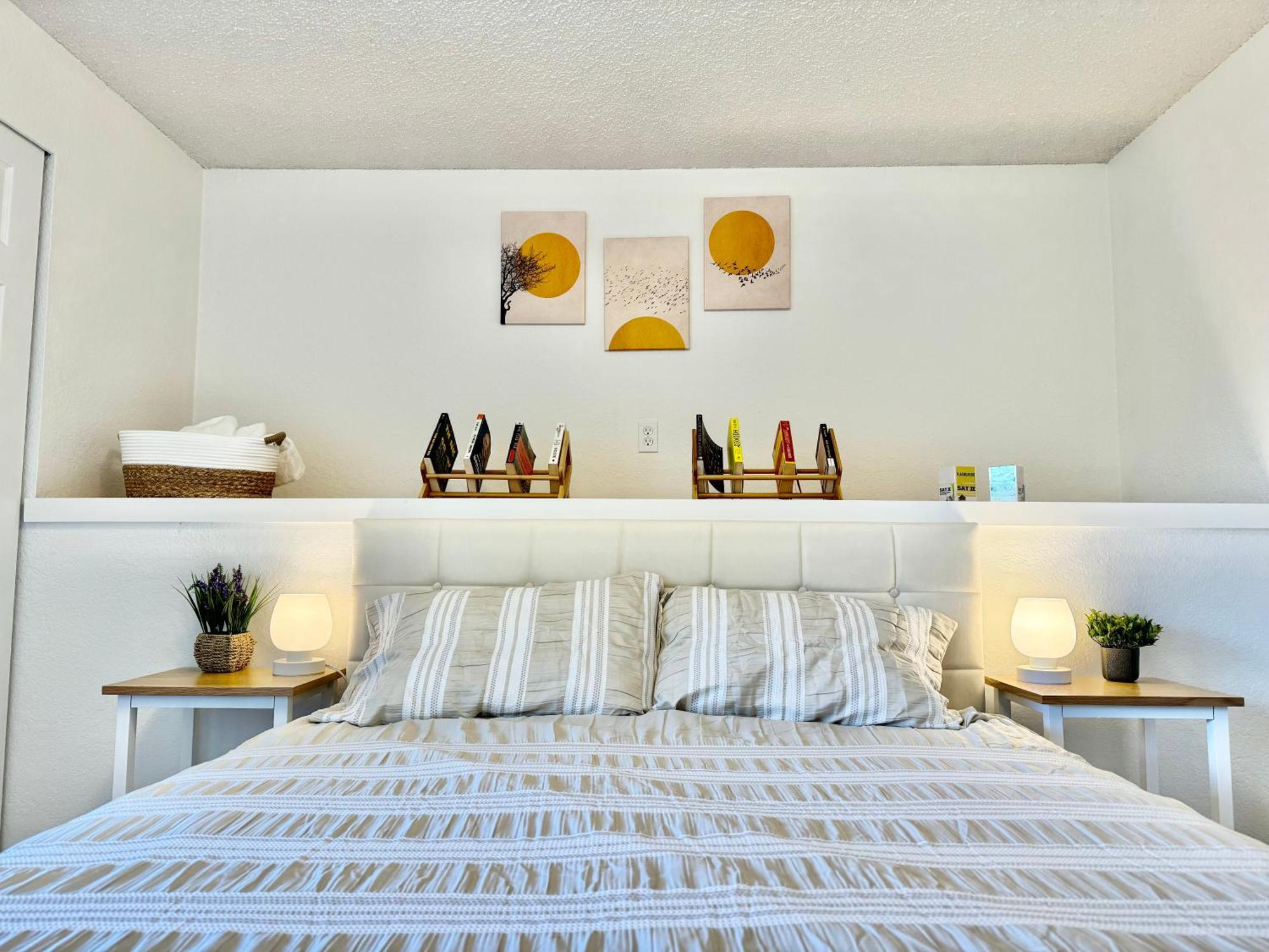 Besa Homestay Near Beach And Seatac Airport - Shared Bathroom With Max 2 Guests ديس موينس المظهر الخارجي الصورة